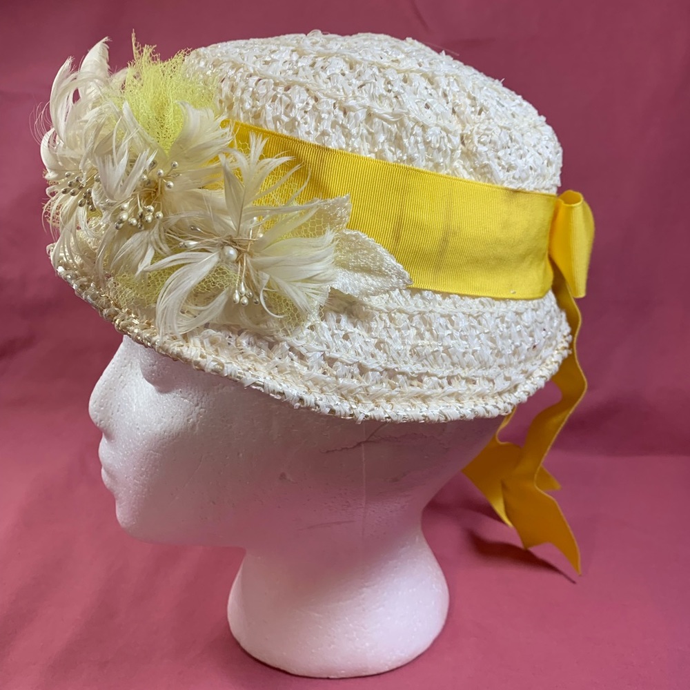 Women’s vintage hat with feathers on front, yellow bow down back, Sz small. - Picture 4 of 5